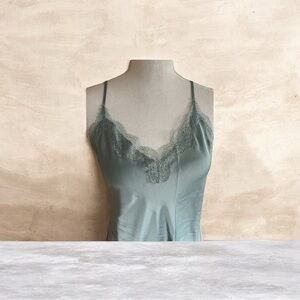 Victoria Secret slip dress/nighty Size XS Eyelash Lace Trim Teal EUC